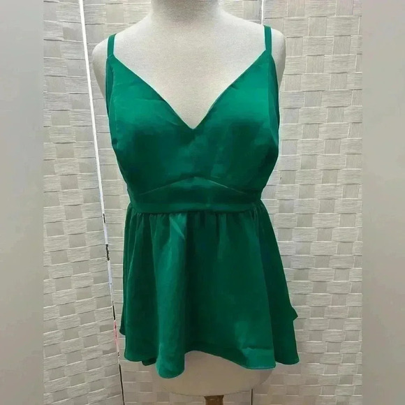 Torrid Size 0 Beautiful Emerald Green Spaghetti Adjustable Strap, great Quality - Picture 1 of 10